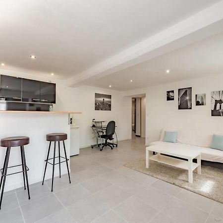 Guestready - Modern And Spacious Flat Near Vaise Lyon Bagian luar foto